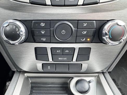 Used 2010 Ford Fusion SE image 11