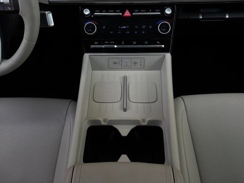 Used 2026 Hyundai Santa Fe SEL FWD image 15