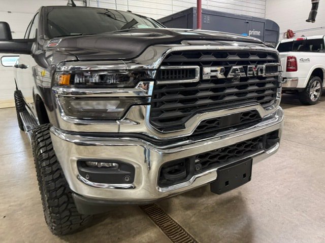 Used 2026 RAM 2500 Big Horn AWD/4WD image 4