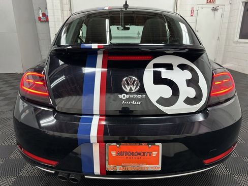 Used 2018 Volkswagen Beetle 2.0T Coast w/ Coast Lighting Package FWD image 9
