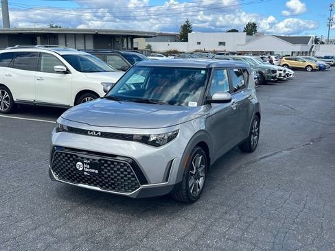 Certified 2024 Kia Soul EX w/ Option Group 015 FWD image 3