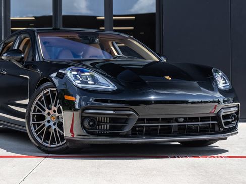 Certified 2023 Porsche Panamera 4 Platinum Edition AWD/4WD image 9