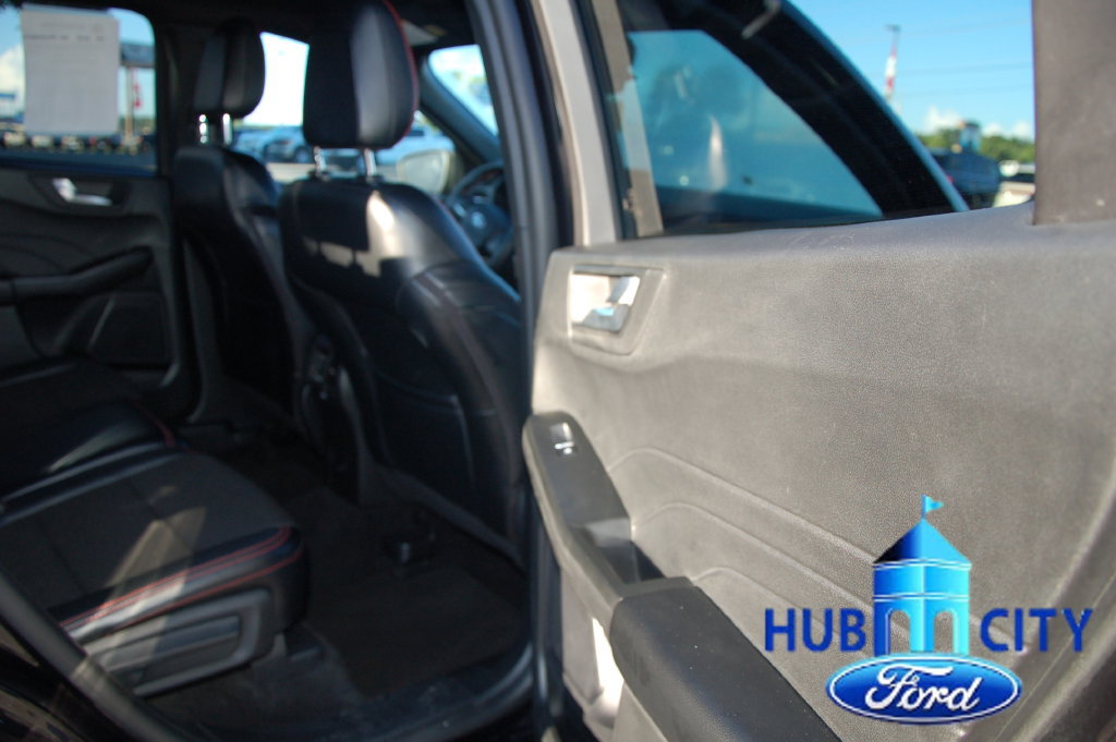 Used 2025 Ford Escape ST-Line FWD image 14