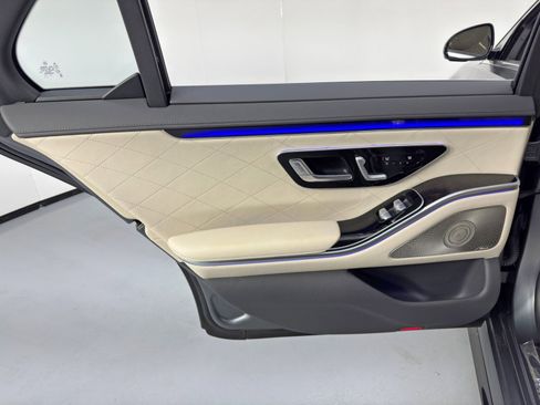 Used 2022 Mercedes-Benz S 580 4MATIC Sedan image 53