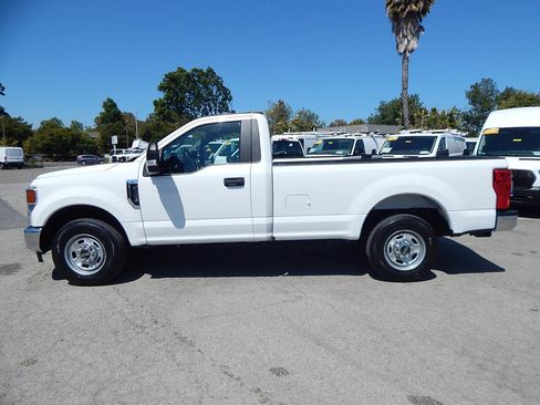 Used 2022 Ford F250 XL w/ Power Equipment Group image 3