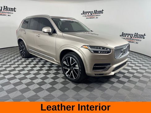 Used 2024 Volvo XC90 B5 Plus image 6