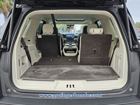 Used 2022 Lincoln Navigator Black Label image 13