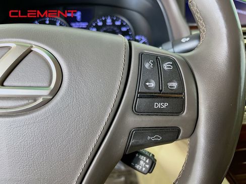 Used 2017 Lexus LS 460 w/ Comfort Package RWD image 15