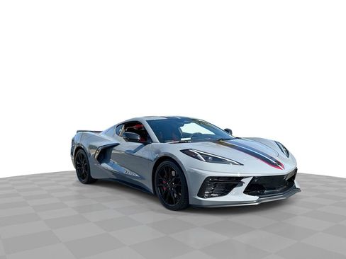 Used 2024 Chevrolet Corvette Stingray Preferred Cpe w/ Z51 Performance Package image 2