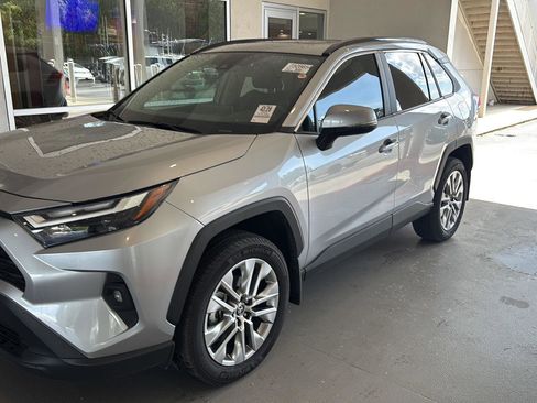 Used 2025 Toyota RAV4 XLE Premium image 1