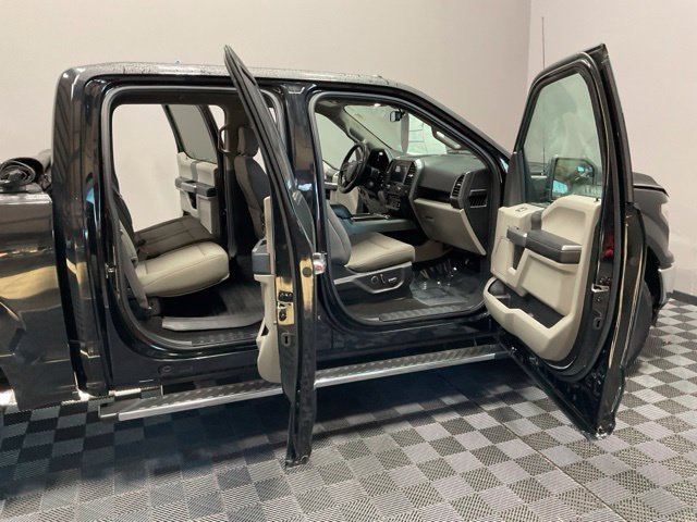 Used 2018 Ford F150 XLT w/ Equipment Group 302A Luxury AWD/4WD image 21