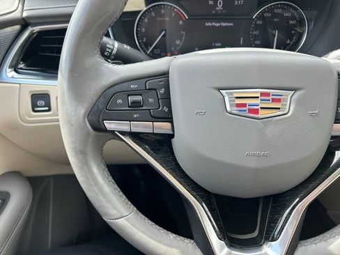 Certified 2023 Cadillac XT6 Premium Luxury AWD/4WD image 15