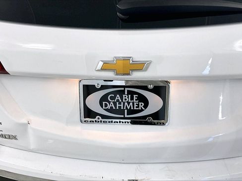 Used 2018 Chevrolet Equinox LT image 24