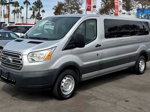 Used 2015 Ford Transit 350 XLT RWD image 2