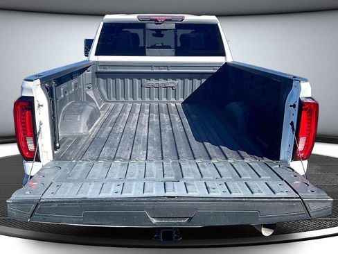 Used 2020 GMC Sierra 2500 AT4 w/ AT4 Premium Package AWD/4WD image 8