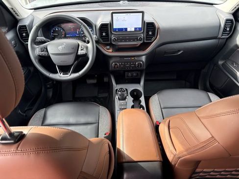 Used 2024 Ford Bronco Sport Outer Banks w/ Tech Package image 20