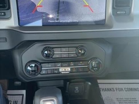 New 2025 Ford Bronco Outer Banks image 9