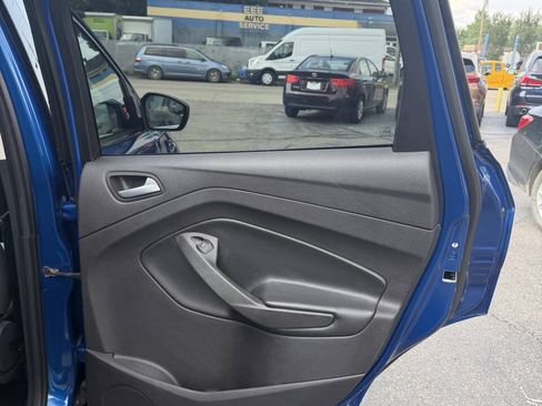 Used 2018 Ford Escape SE AWD/4WD image 15