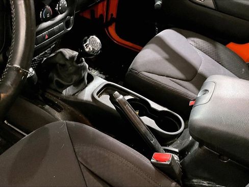 Used 2013 Jeep Wrangler Sport AWD/4WD image 16