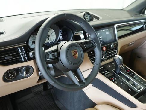 New 2026 Porsche Macan S image 4