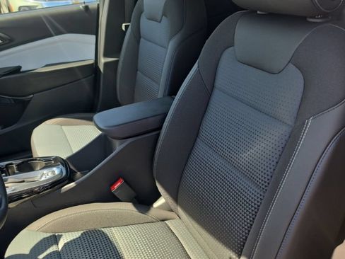New 2026 Chevrolet Trax LT w/ Driver Confidence Package FWD image 17