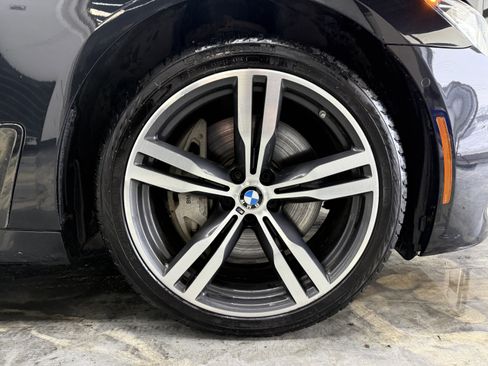 Used 2019 BMW 750i xDrive image 30