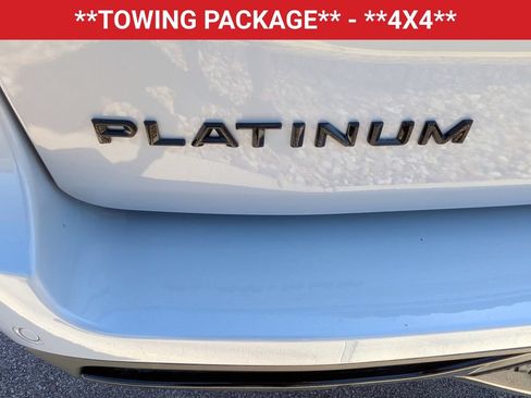 Used 2025 Ford Expedition Platinum w/ Stealth Appearance Package AWD/4WD image 9