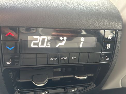Used 2021 Jeep Grand Cherokee L Overland AWD/4WD image 19