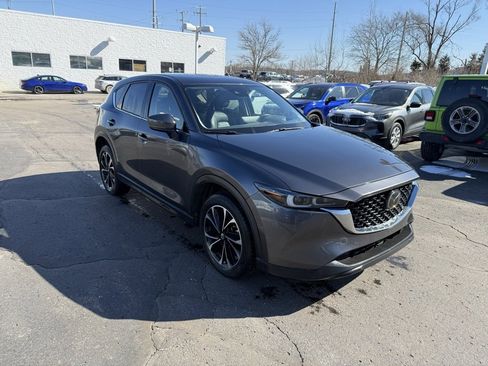Used 2022 MAZDA CX-5 AWD 2.5 S w/ Premium Plus Pkg image 4