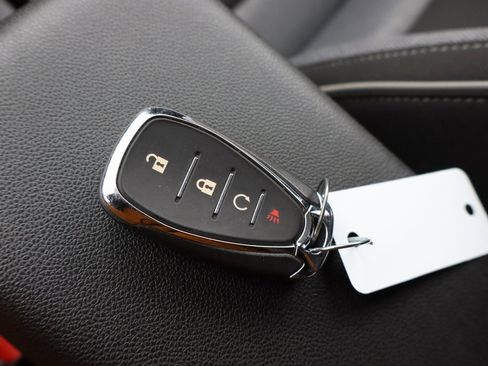 Used 2024 Chevrolet TrailBlazer LT image 33