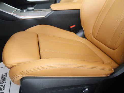 New 2026 BMW 330i Sedan w/ Convenience Package RWD image 9