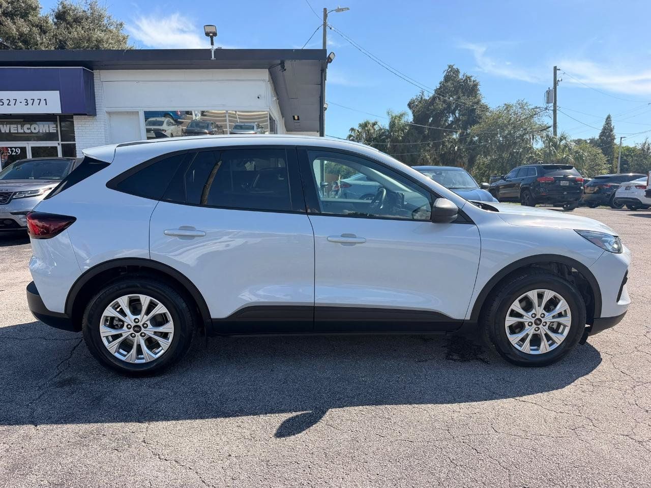 Used 2025 Ford Escape Active FWD image 6