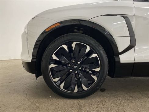 Used 2024 Chevrolet Blazer EV RS image 12