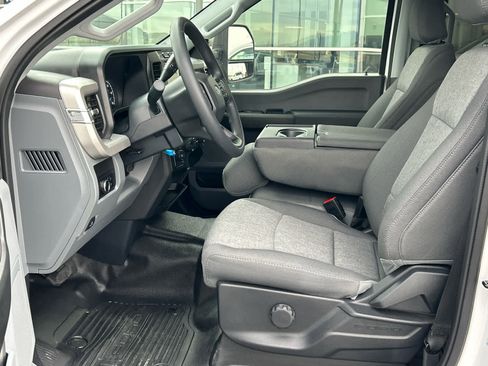 Certified 2024 Ford F250 XL image 30