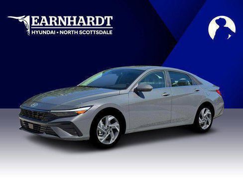 New 2026 Hyundai Elantra Limited FWD image 2