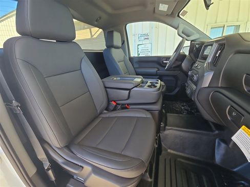 Used 2025 Chevrolet Silverado 2500 W/T w/ WT Convenience Package image 25