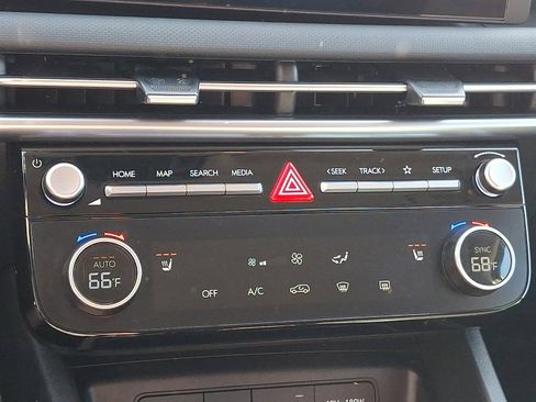 Certified 2025 Hyundai Tucson SEL AWD/4WD image 15