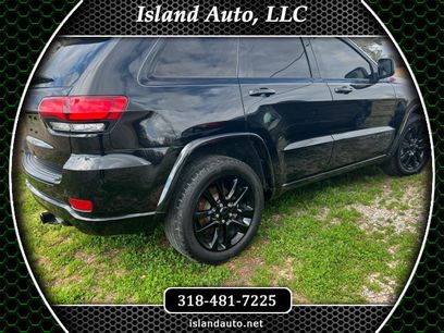Used 2017 Jeep Grand Cherokee Altitude