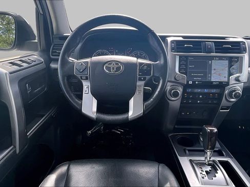 Used 2023 Toyota 4Runner Limited AWD/4WD image 6