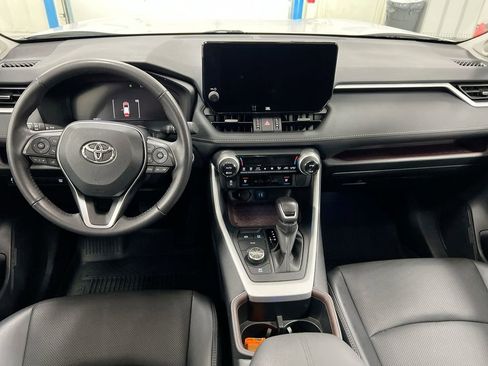 Used 2024 Toyota RAV4 Limited image 10