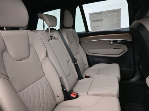 New 2026 Volvo XC90 T8 Plus w/ Protection Package Premier AWD/4WD image 35