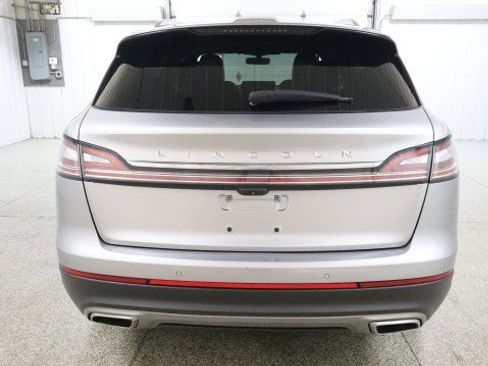 Used 2021 Lincoln Nautilus Reserve image 8