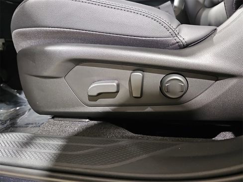 New 2026 Subaru Outback Premium image 30