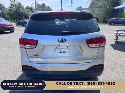 Used 2017 Kia Sorento AWD image 6