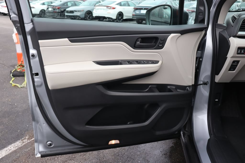 Certified 2026 Honda Odyssey EX-L image 28