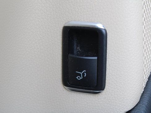 Used 2018 Mercedes-Benz GLA 250 image 22