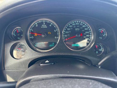 Used 2013 GMC Yukon XL Denali image 15