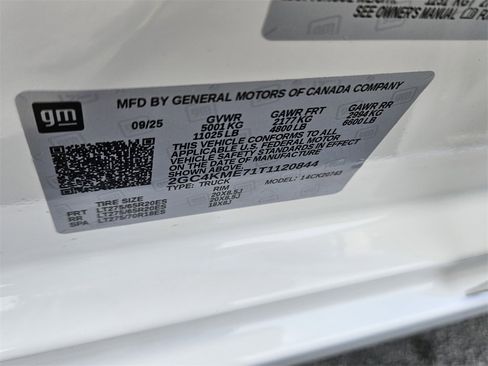 Used 2026 Chevrolet Silverado 2500 Custom w/ Custom Value Package image 21