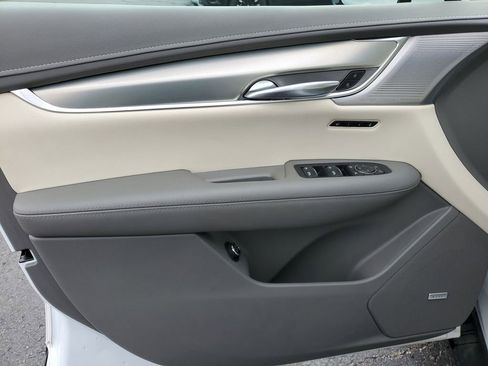 Certified 2023 Cadillac XT5 Premium Luxury image 23