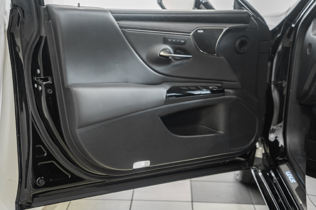 Used 2024 Lexus ES 350 w/ Accessory Package (Z2) FWD image 38